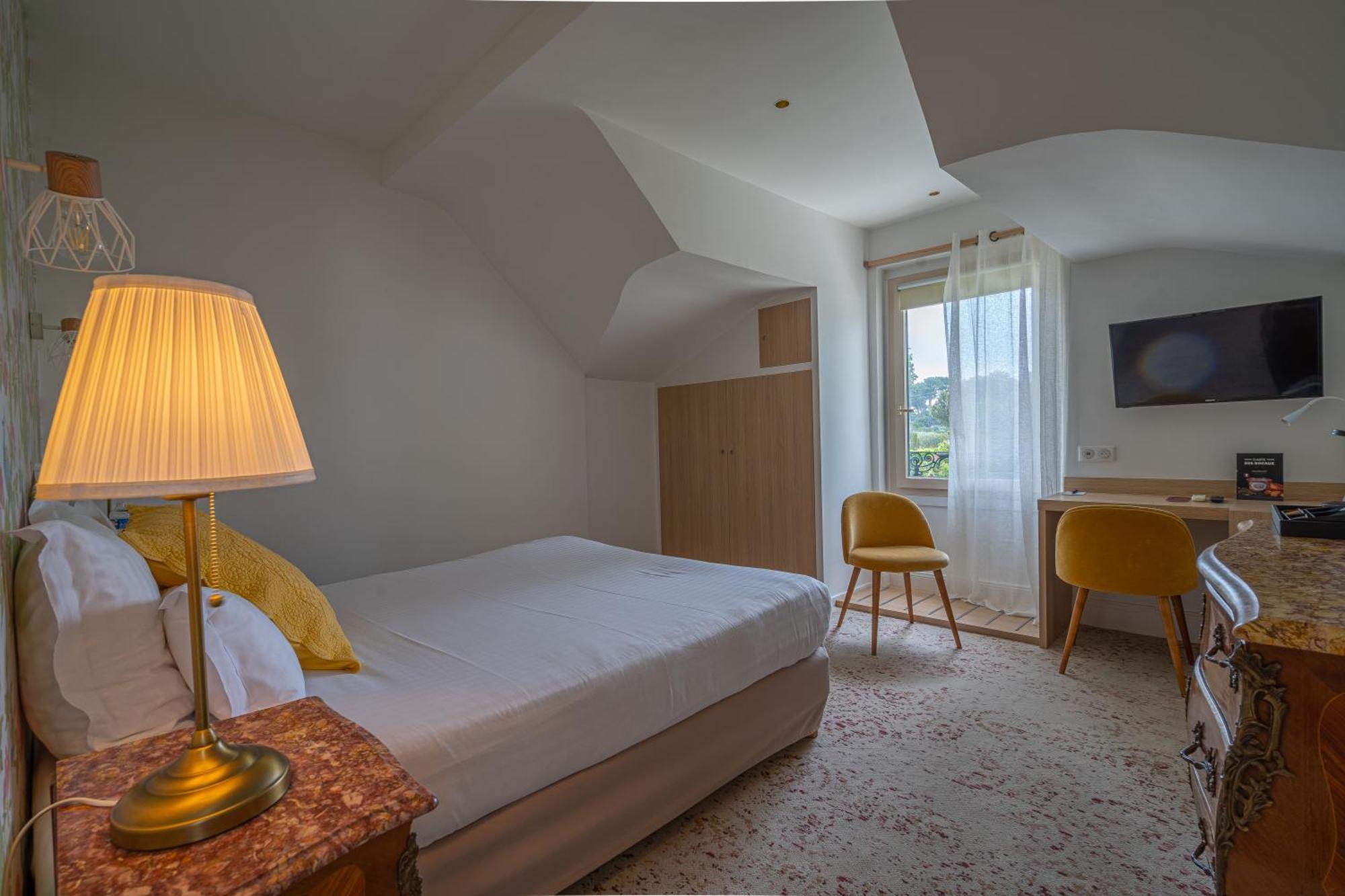 Hotel The Originals Residence De Rohan ヴォー・シュル・メール エクステリア 写真